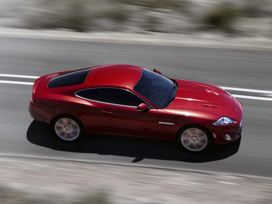  Jaguar XKR Coupe 2011 года  (фото 4 из 6)